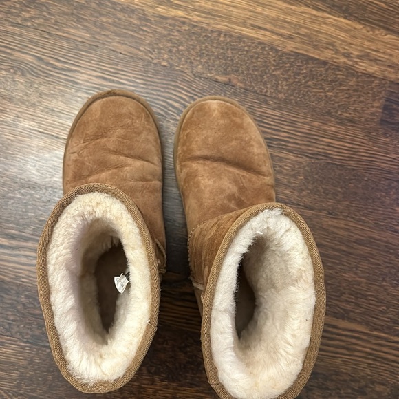 UGG Women's Classic Short Suede and Shearling - Picture 5 of 8